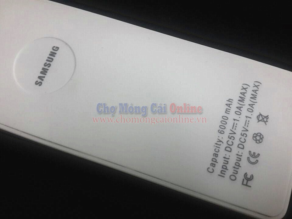 Pin-sac-du-phong-da-nang-Samsung-6000-mah-3